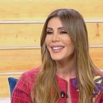 يمنى شري
