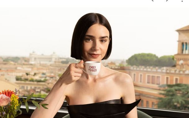 اميلي في باريس